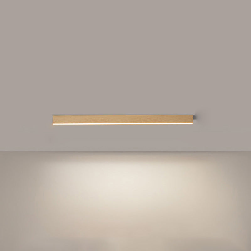 Manial. Lineare LED Deckenleuchte