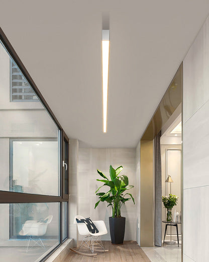 Manial. Lineare LED Deckenleuchte