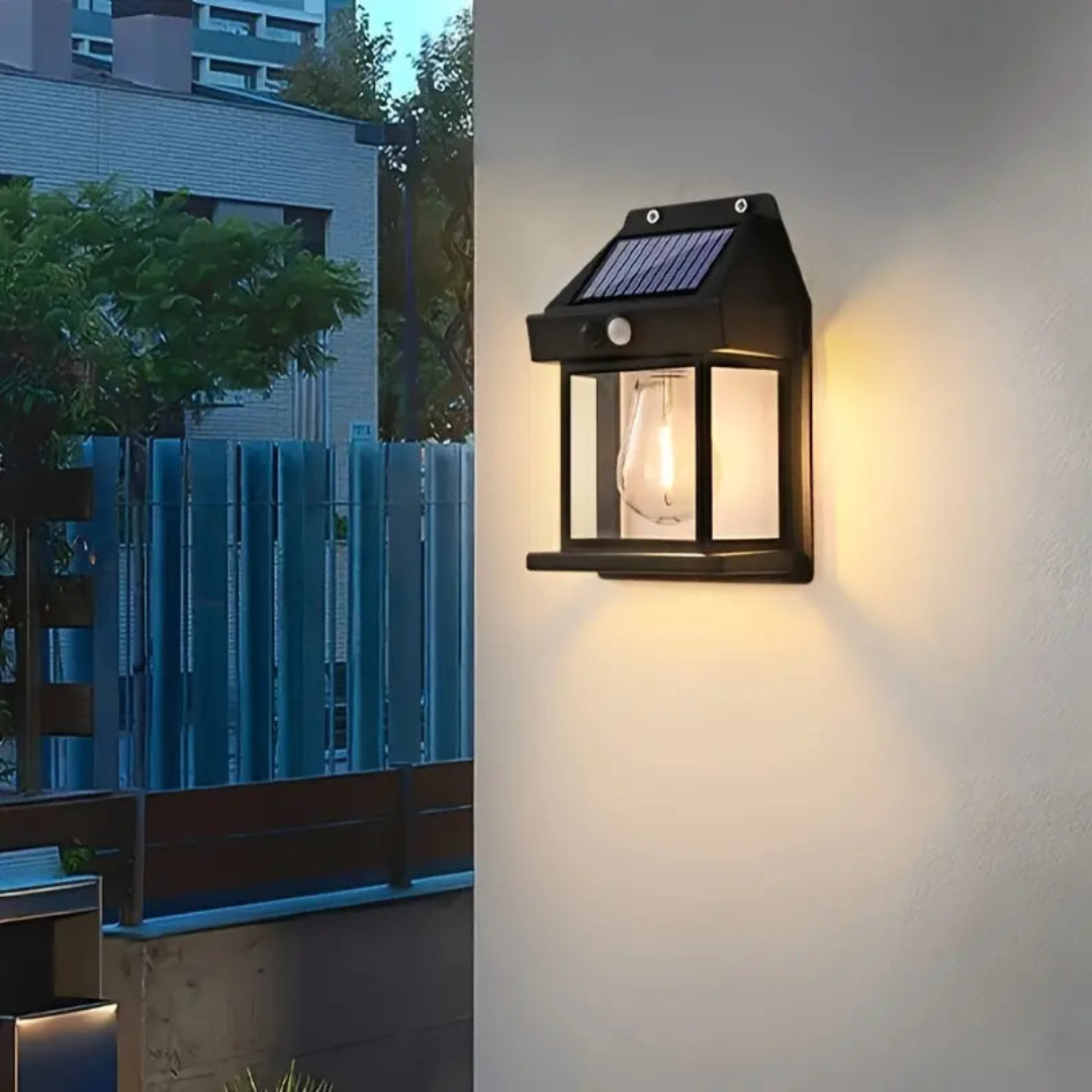Manial. Solar Wandleuchte Außen – Schwedische Design-Lampe