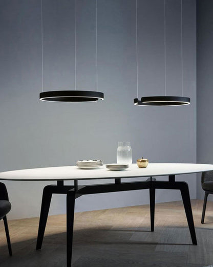 Manial. LED Kronleuchter Modern Schwarz Gold – Ring Pendelleuchte