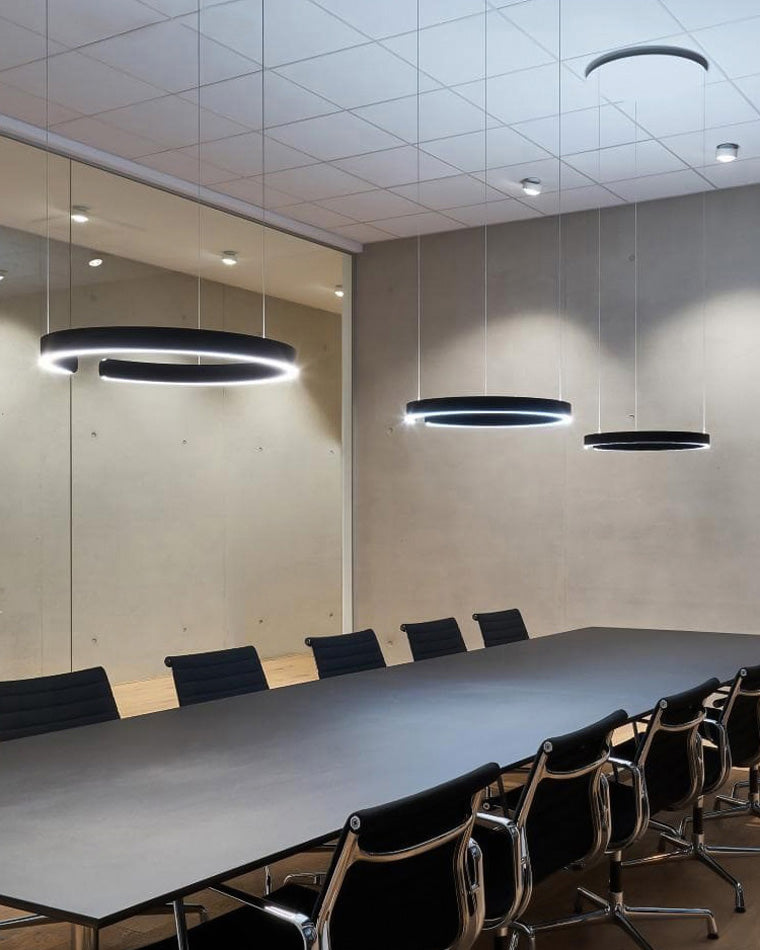 Manial. LED Kronleuchter Modern Schwarz Gold – Ring Pendelleuchte