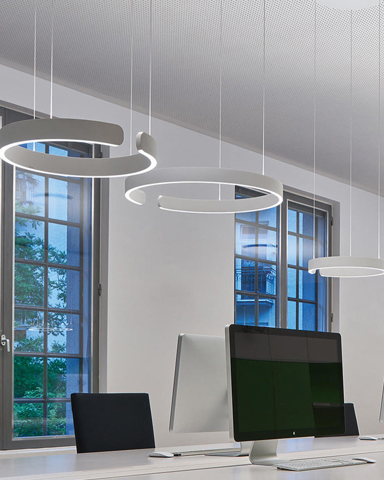Manial. LED Kronleuchter Modern Schwarz Gold – Ring Pendelleuchte