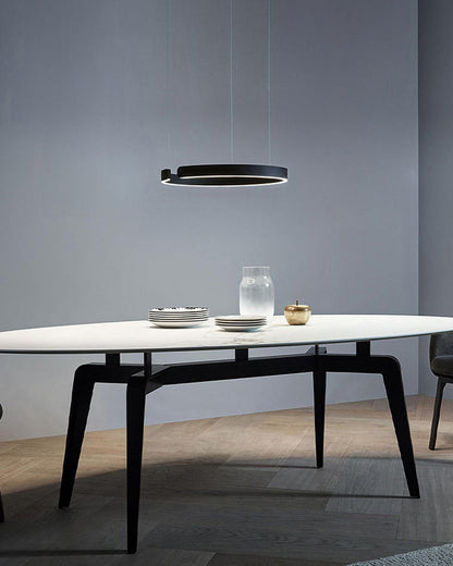 Manial. LED Kronleuchter Modern Schwarz Gold – Ring Pendelleuchte