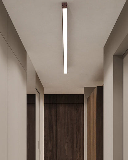 Manial. Lineare LED Deckenleuchte