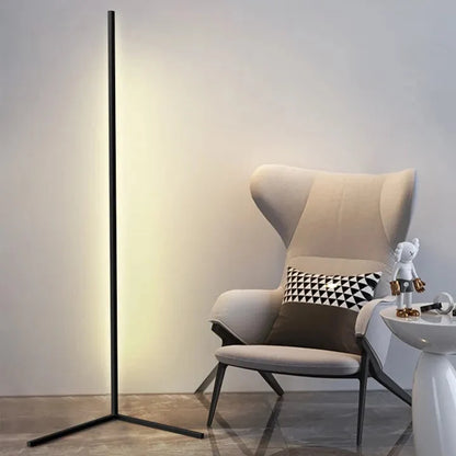 Manial. Dimmbare LED Stehlampe mit Fernbedienung