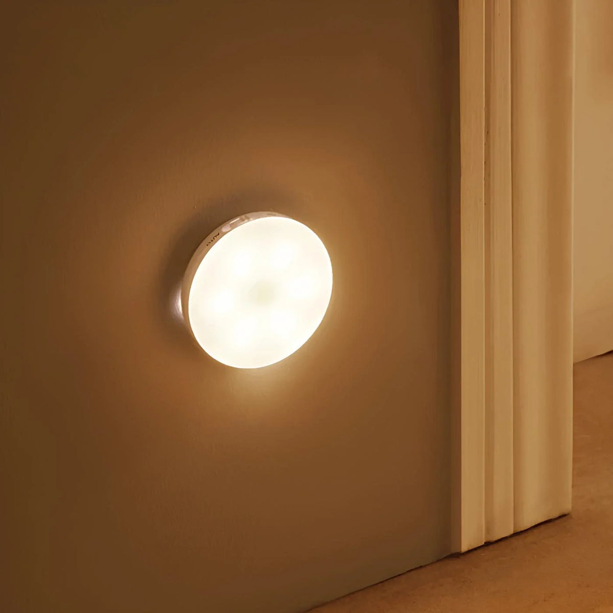 Manial. LED Leuchte mit Bewegungsmelder – Kabelloses Magnet-Licht