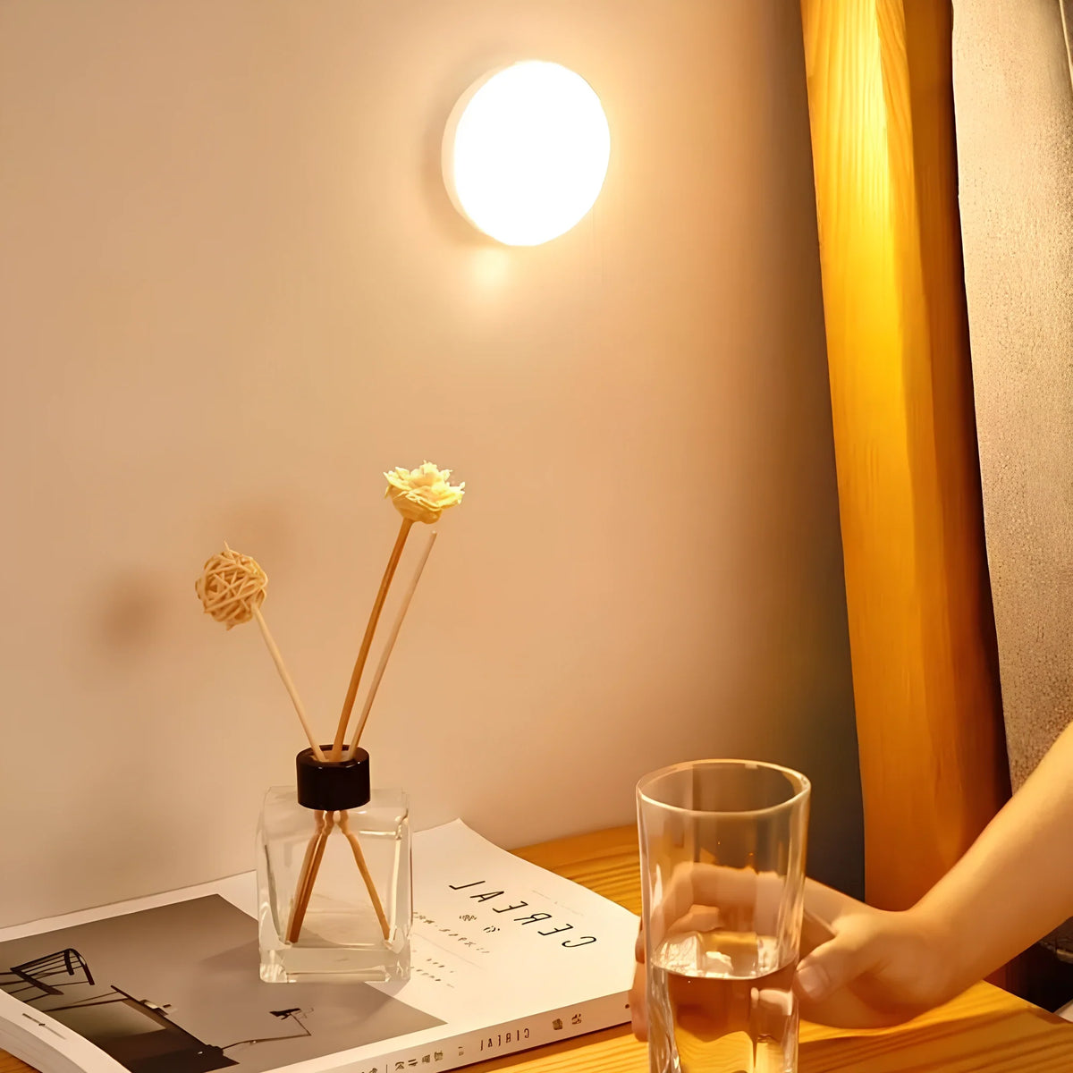 Manial. LED Leuchte mit Bewegungsmelder – Kabelloses Magnet-Licht