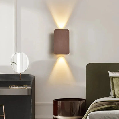 Manial. Moderne LED Up-&-Down Wandleuchte – Rechteckige Aluminium Wandlampe Innen