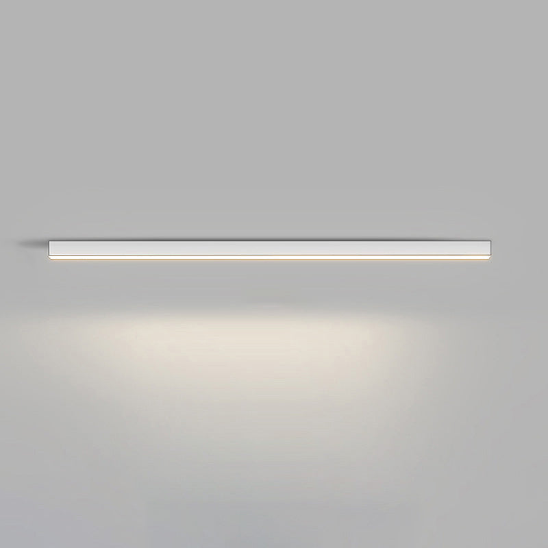Manial. Lineare LED Deckenleuchte