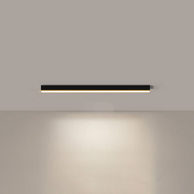 Manial. Lineare LED Deckenleuchte