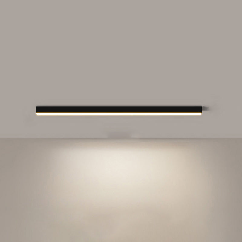 Manial. Lineare LED Deckenleuchte