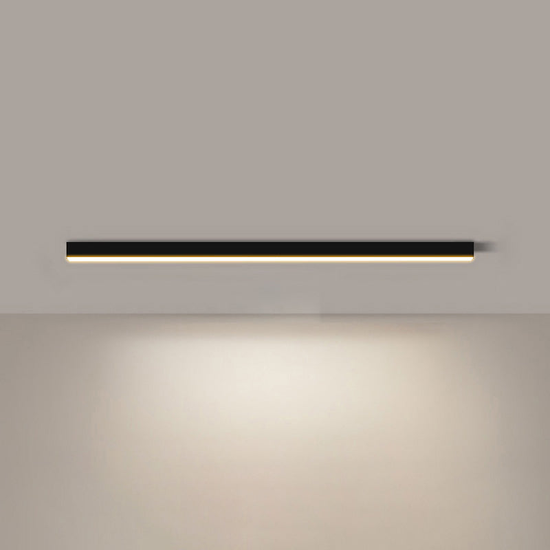 Manial. Lineare LED Deckenleuchte