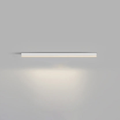 Manial. Lineare LED Deckenleuchte
