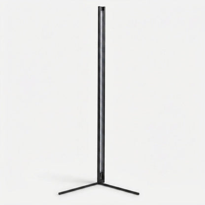 Manial. Dimmbare LED Stehlampe mit Fernbedienung