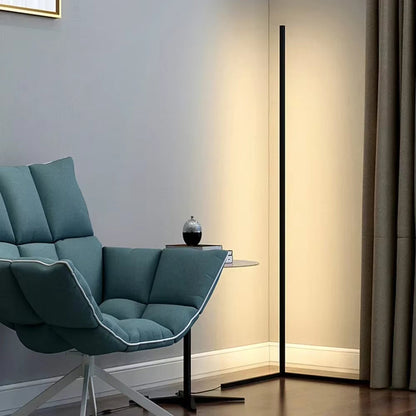 Manial. Dimmbare LED Stehlampe mit Fernbedienung