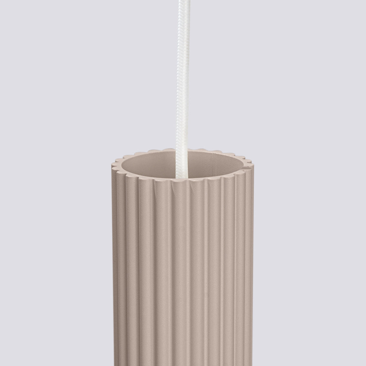 Schlanke Pendelleuchte aus Aluminium (GU10)