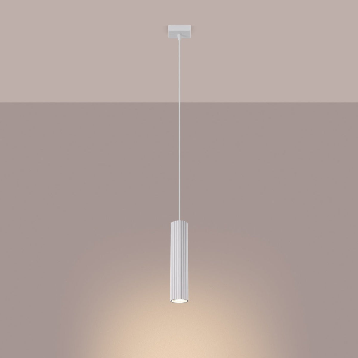 Schlanke Pendelleuchte aus Aluminium (GU10)