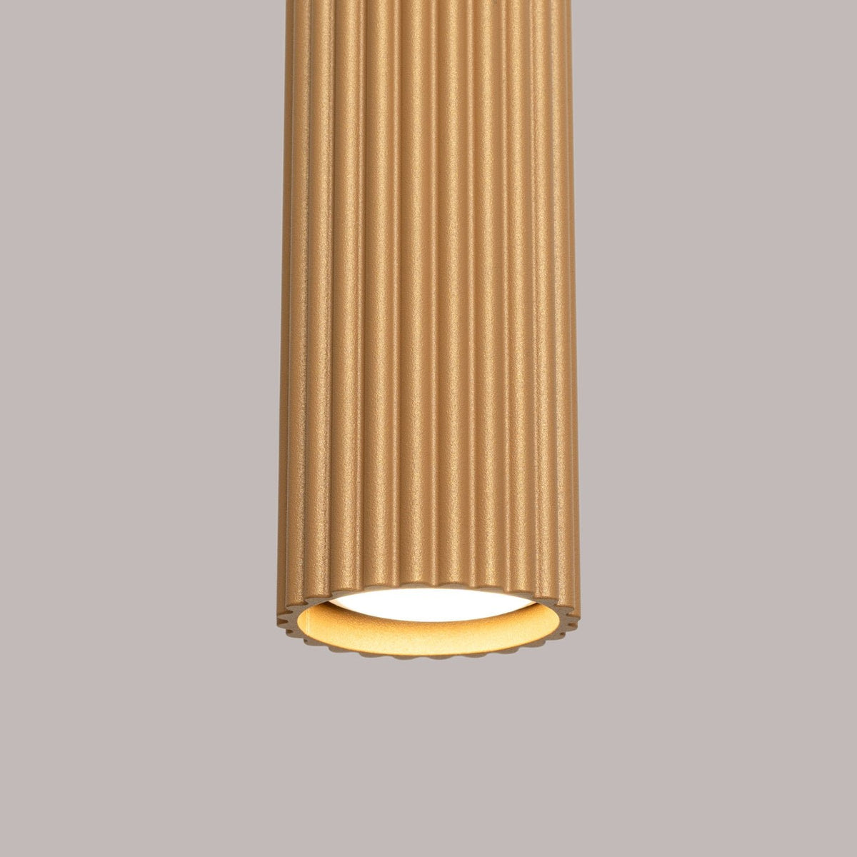 Schlanke Pendelleuchte aus Aluminium (GU10)