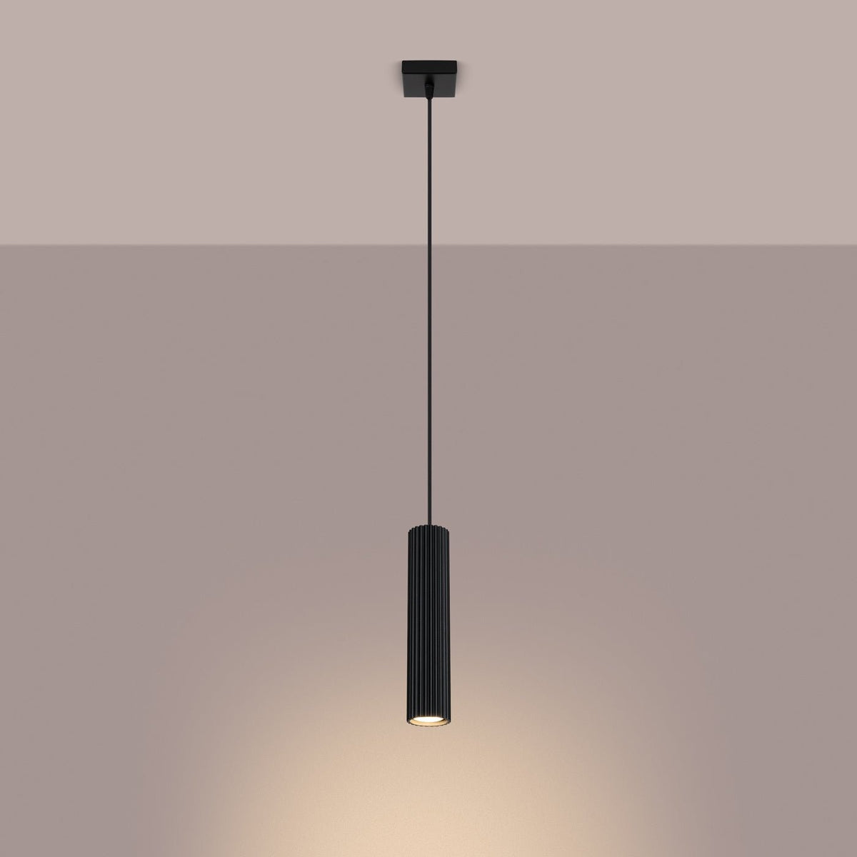 Schlanke Pendelleuchte aus Aluminium (GU10)