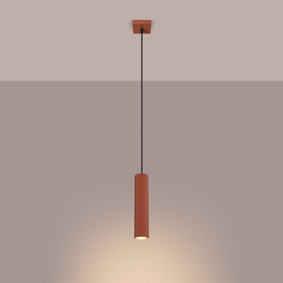 Schlanke Pendelleuchte aus Aluminium (GU10)