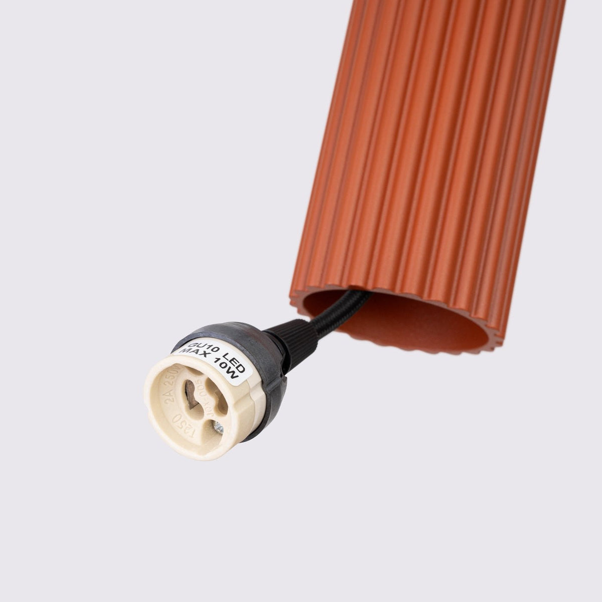 Schlanke Pendelleuchte aus Aluminium (GU10)