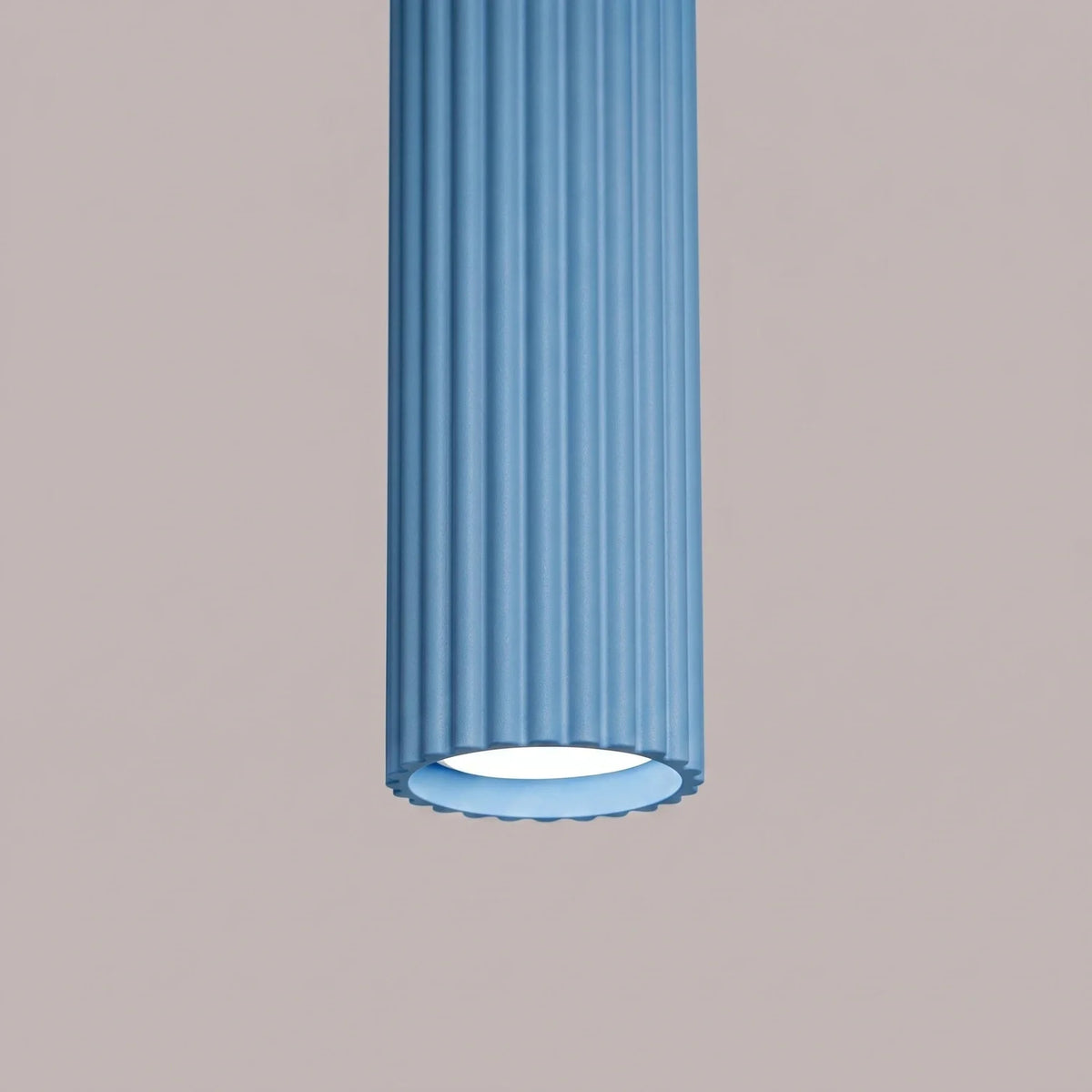 Schlanke Pendelleuchte aus Aluminium (GU10)