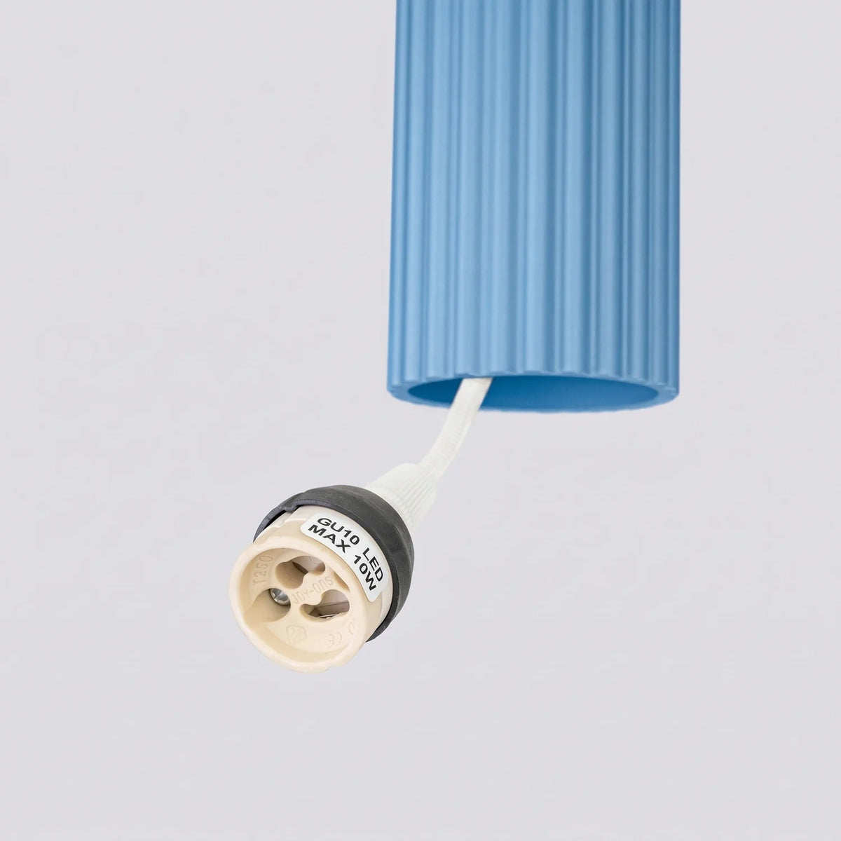 Schlanke Pendelleuchte aus Aluminium (GU10)