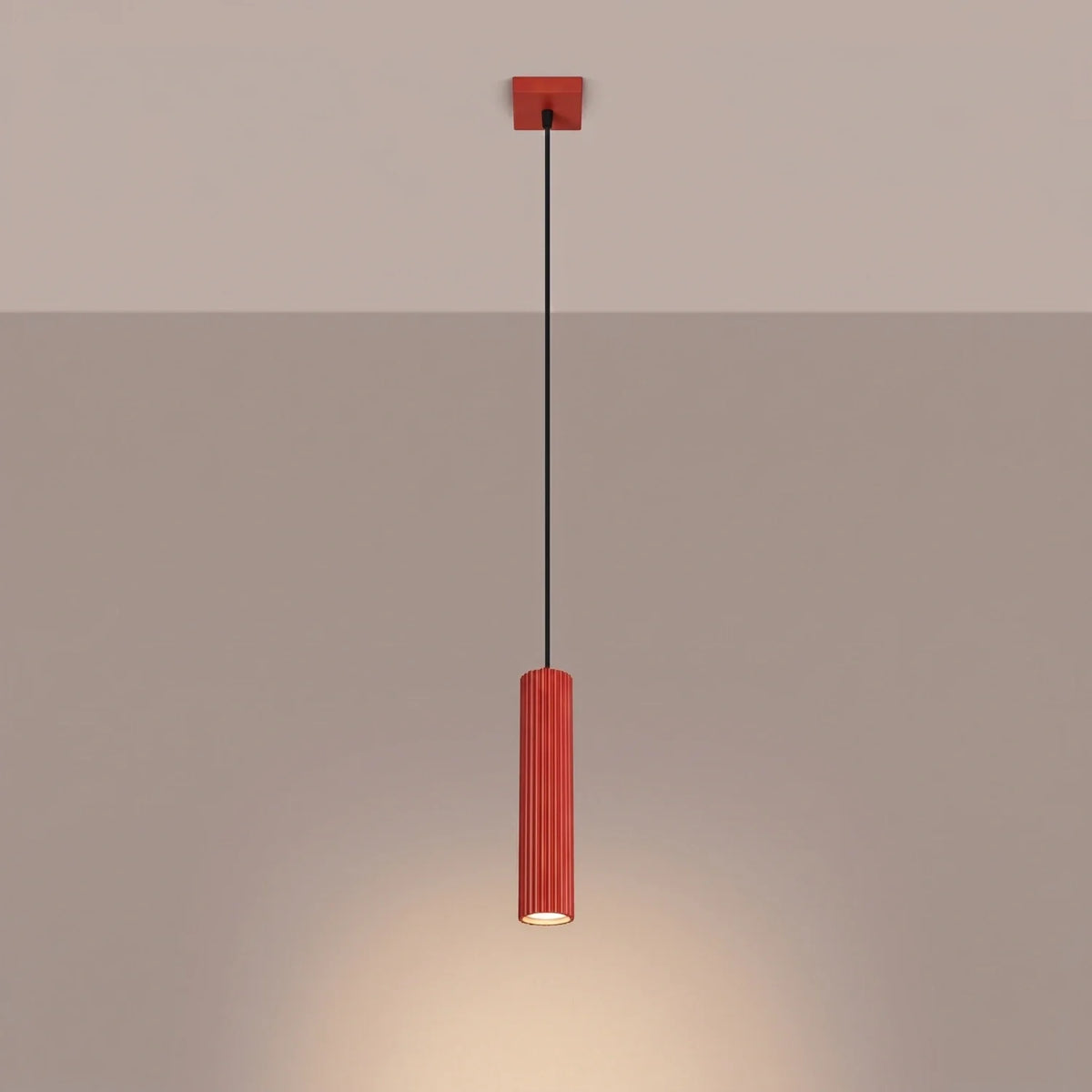 Schlanke Pendelleuchte aus Aluminium (GU10)