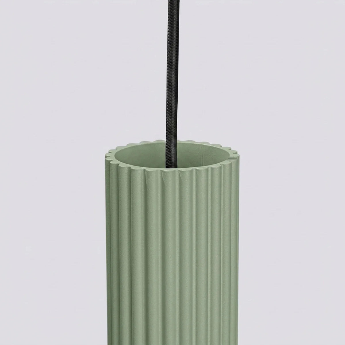 Schlanke Pendelleuchte aus Aluminium (GU10)